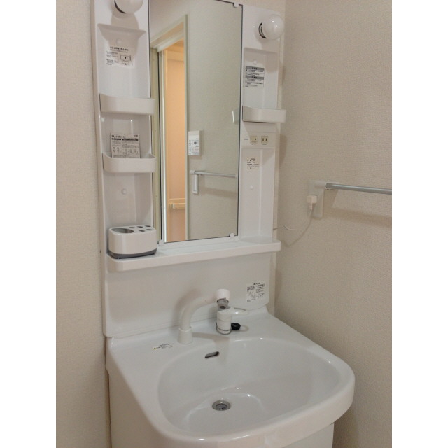 アムール 奏203号室 内観