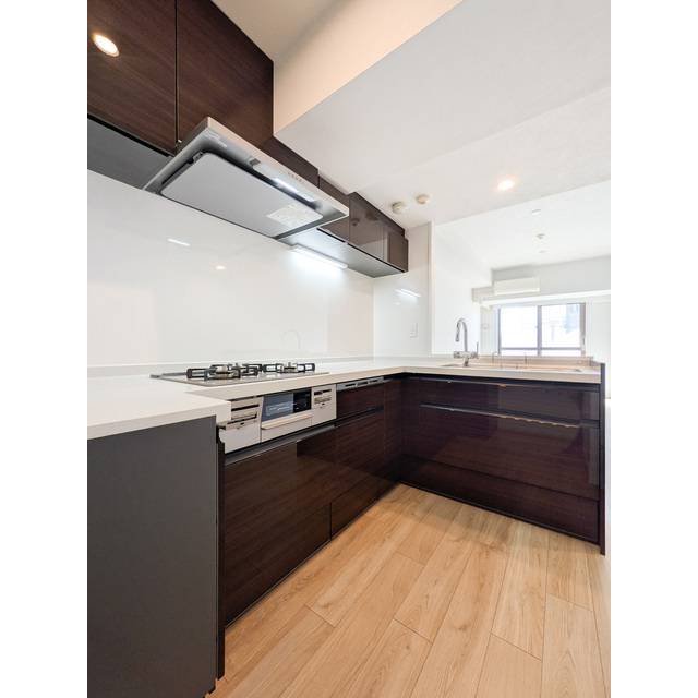 オーパスホームズ白山0402号室 キッチン