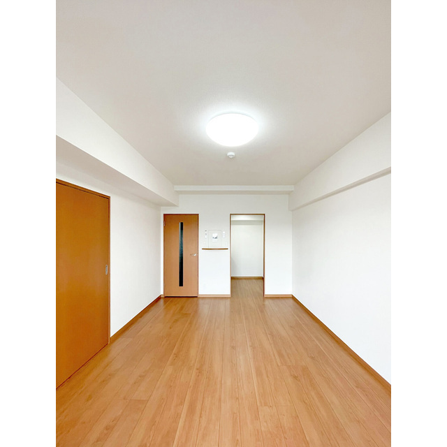 アーバハイツ六町環七北通り0605号室 リビング