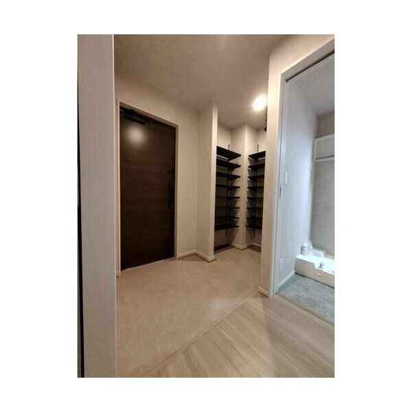 ヒンメルブラウ　野方302号室 玄関
