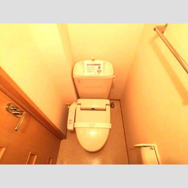 シャトーフェニックス　A 温水洗浄暖房便座