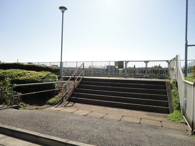 シャトー　ソレイユ 西東京市芝久保運動場まで2,237ｍ