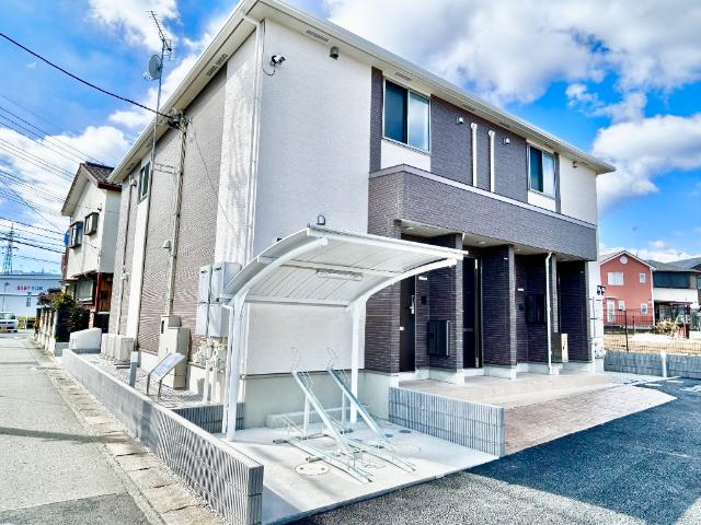 プルミエールみずき102号室 外観写真（昼）