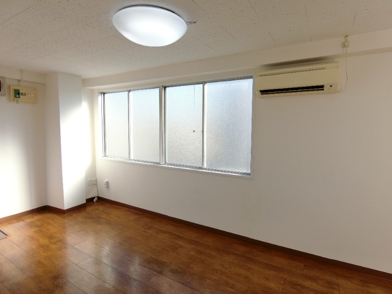 ヘンミ第二ビル2階 部屋その他
