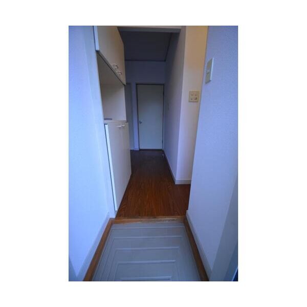 エステートピア三橋101号室 玄関