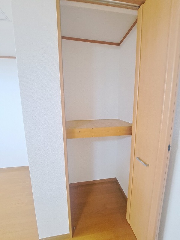 泉屋ビル3階 収納