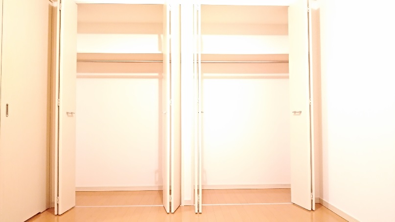 プライムアーバン中野上高田304号室 ※同タイプ303号室（間取り反転）撮影