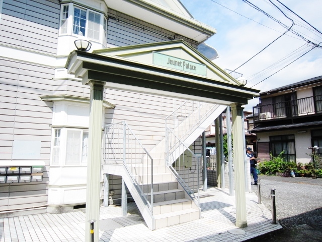 ジュネパレス鎌倉第３0102号室 エントランス