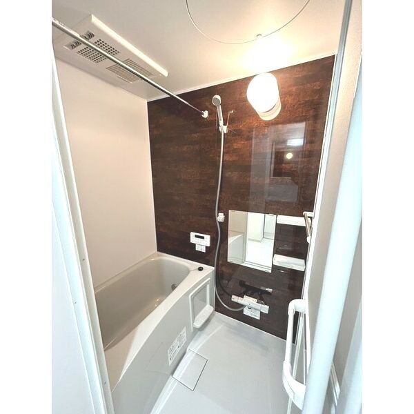 Ambition袋山205号室 お風呂