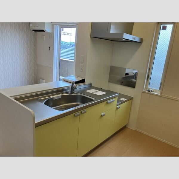 ジュネ　きさら津303号室 キッチン