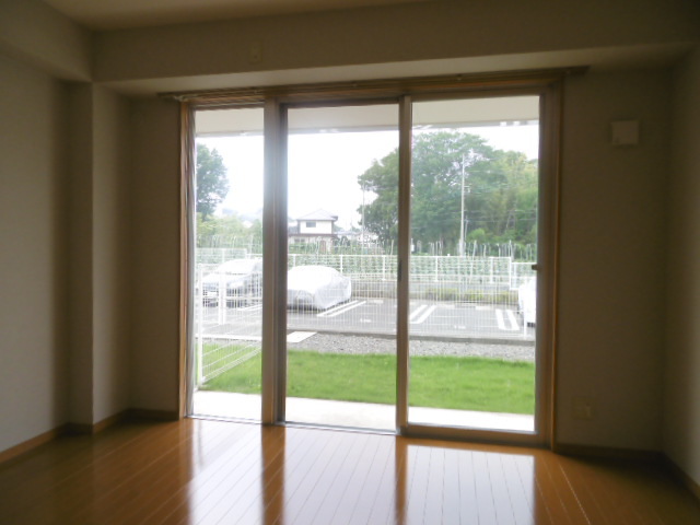 Ｔ｜ｕ４１６ リビング