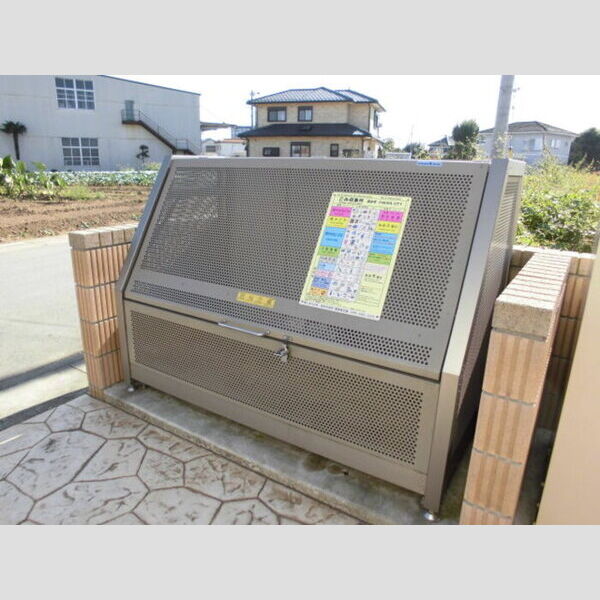 サンティエ203号室 ゴミ集積所