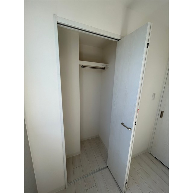 LIVART  SEASON南台0501号室 内観