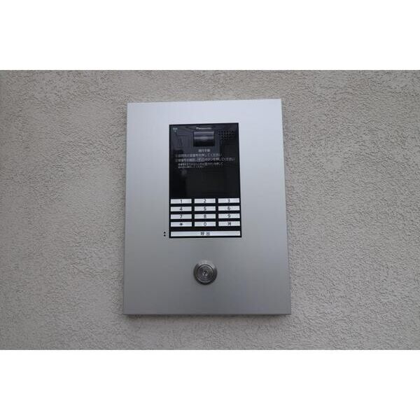 シエル弘明寺303号室 エントランス