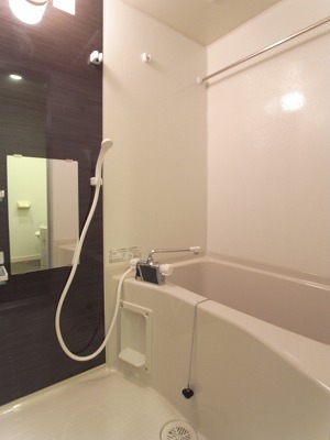 リブリ・branche1階 お風呂