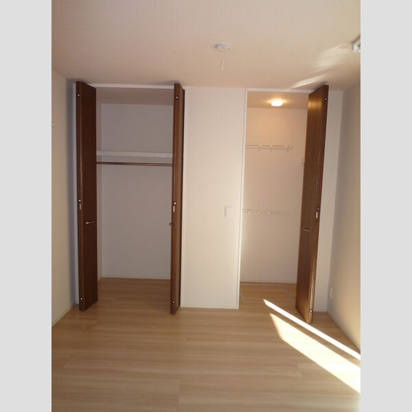 Bright Halu 　west101号室 収納