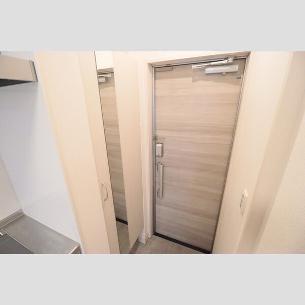 ルミナス ハイム103号室 玄関