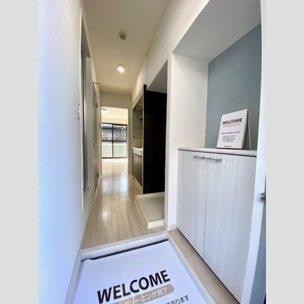 ドルフ北烏山　B B101号室　玄関