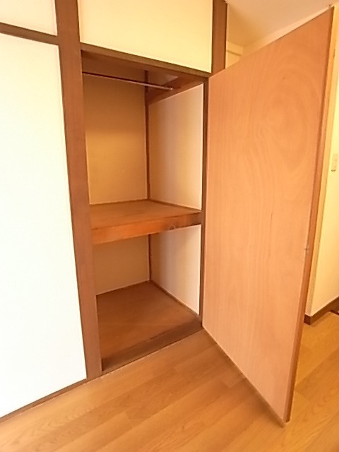 三州コーポ2階 収納