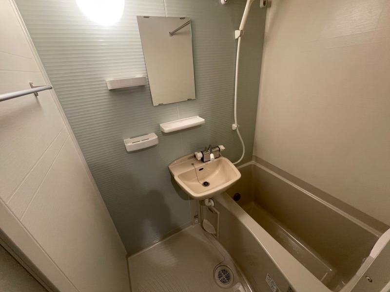 エクセレントアフィー横浜橋4階 部屋その他