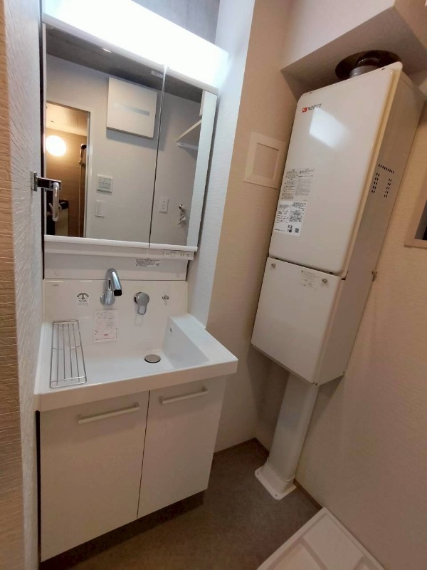 Fons Lucis Izumi1階 洗面