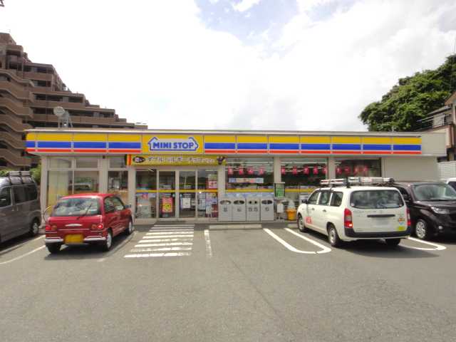 ティアレ305号室 ミニストップ東浦和店まで783ｍ