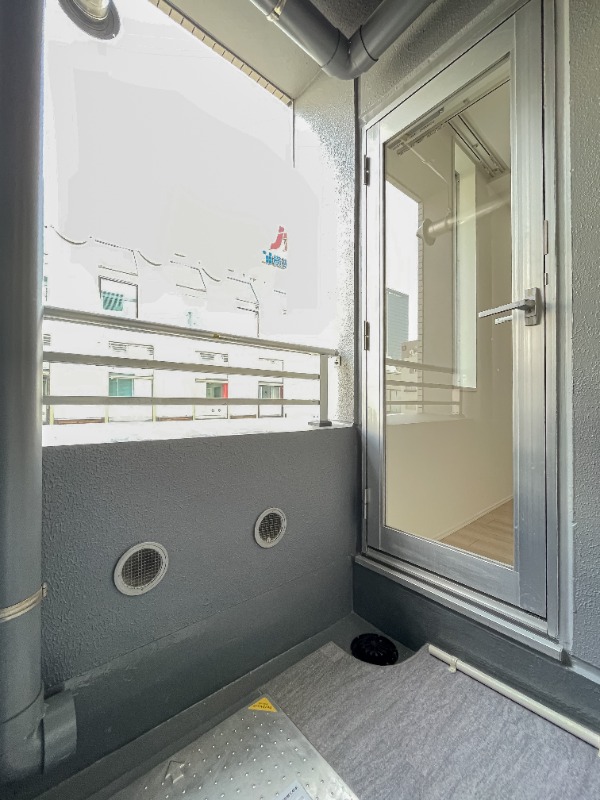 レジディア横濱馬車道7階 バルコニー