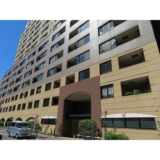 グランシティラピュタタワーの外観画像