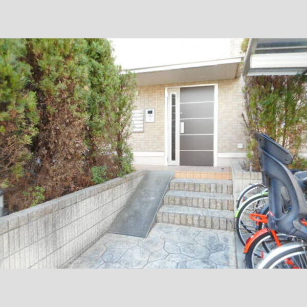 フォレストパル オートロック付エントランス