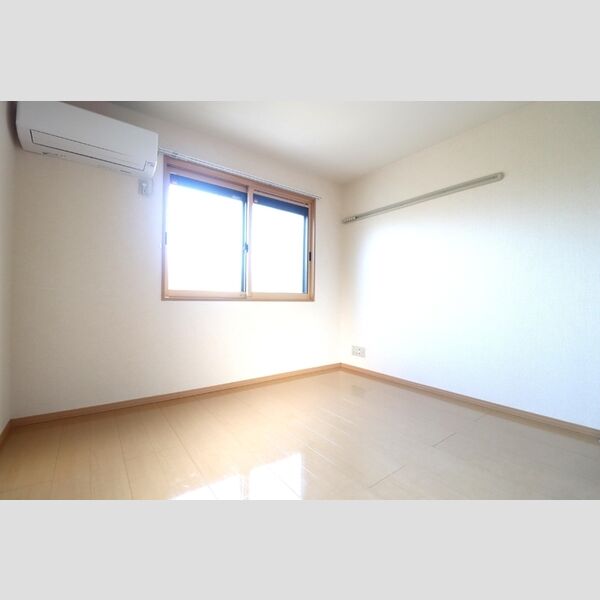 ウエストハウス101号室 洋室