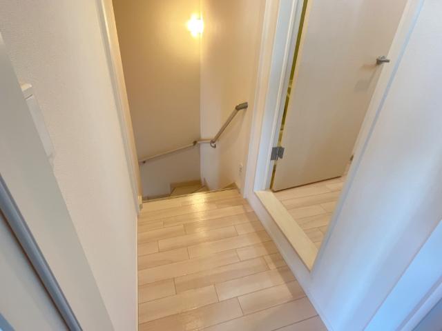 レジデンス202号室 廊下