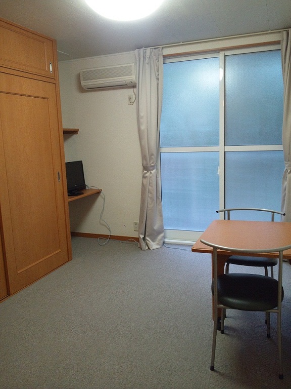 レオパレスプランタン204号室 リビング