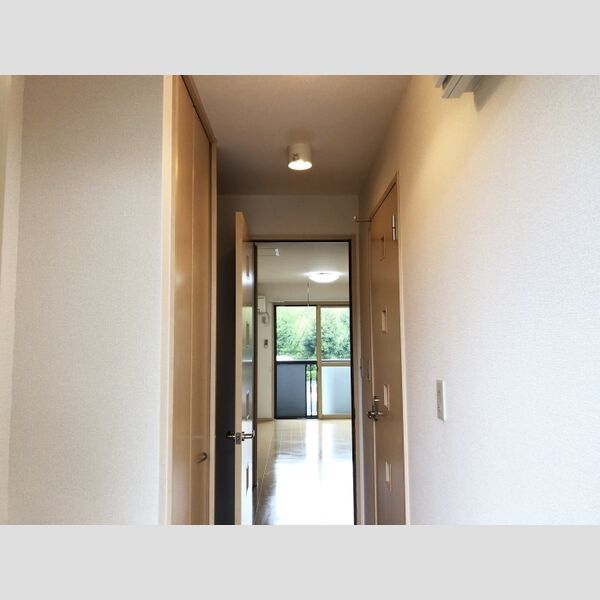 エトワール207号室 玄関