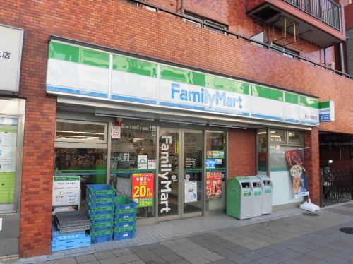 コスモ東京ベイタワー 【コンビニエンスストア】ファミリーマート 勝どき駅前店まで712ｍ