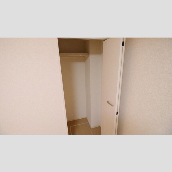 スカイビューテラス宮前平 収納