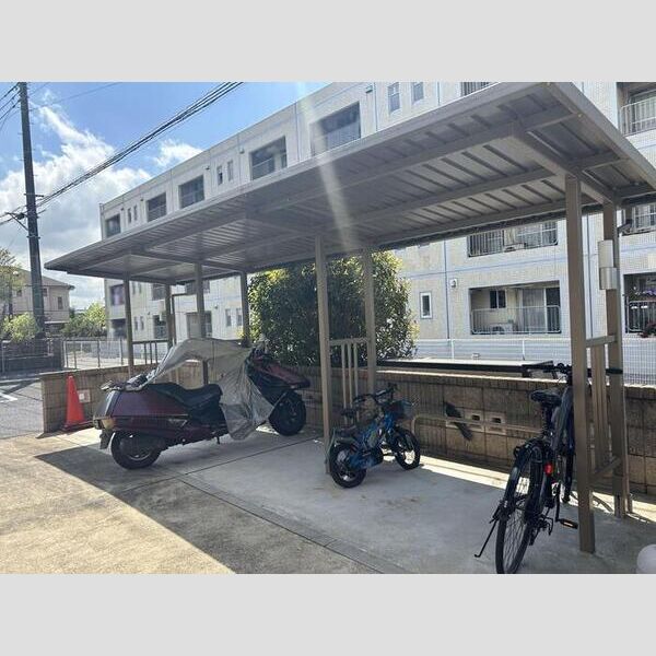 シルク　レジデンス 駐輪場