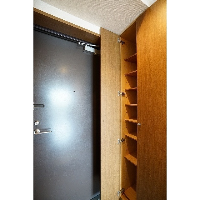 アムス志村 シューズボックス