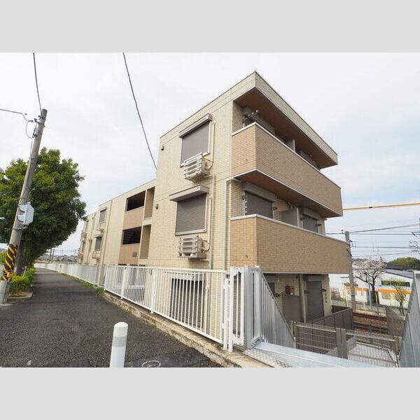 コンフォート新治の外観画像