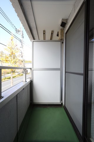 カーイング多摩202号室 バルコニー