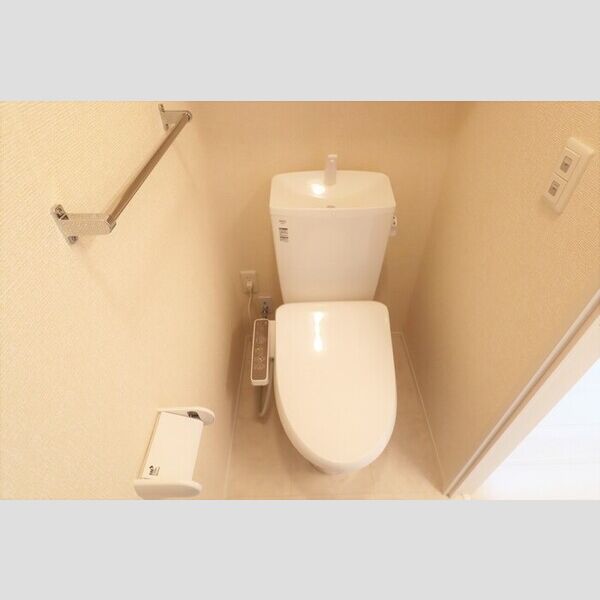 マ・メゾン鵠沼花沢　A 温水洗浄暖房便座