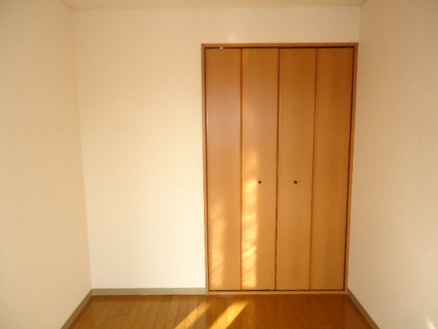 カーム・ルーラル 洋室収納