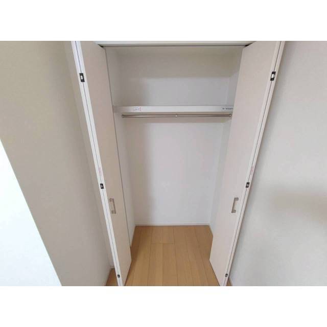 プレール・ドゥーク赤塚101号室 クローゼット