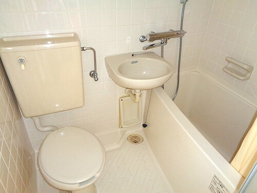 ハウス・エプタ3階 ３点ユニットバス