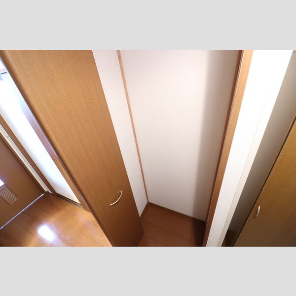 ヴェルデ・パティオ　D 物入