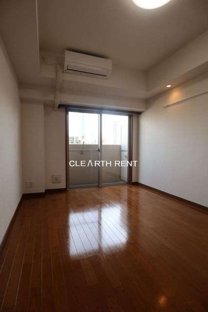 パレステュディオ新宿パークサイド10階 7.3帖のフローリング居室☆上層階