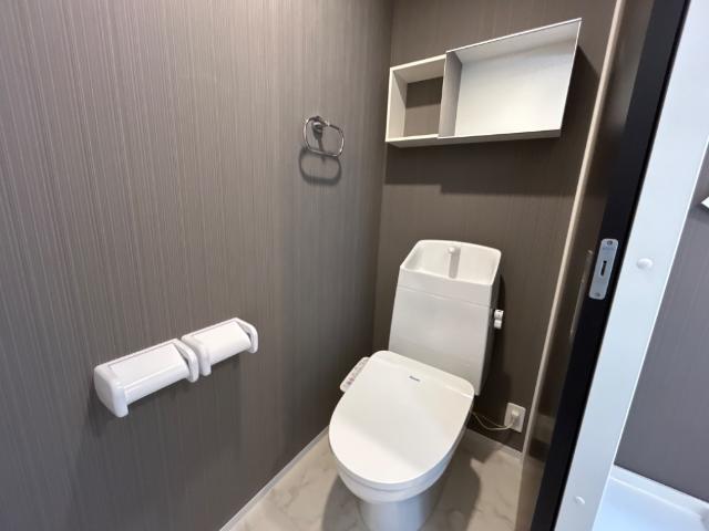 チャーム・ツートンB シャワー付トイレ