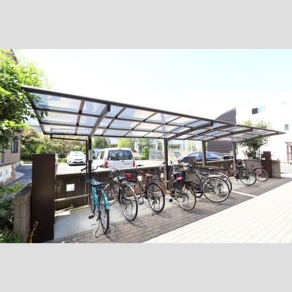 イリアンソス　Ⅰ 駐輪場