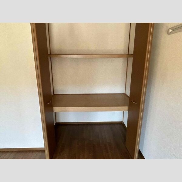 ラテル・コート並木　ABCDC101号室 収納