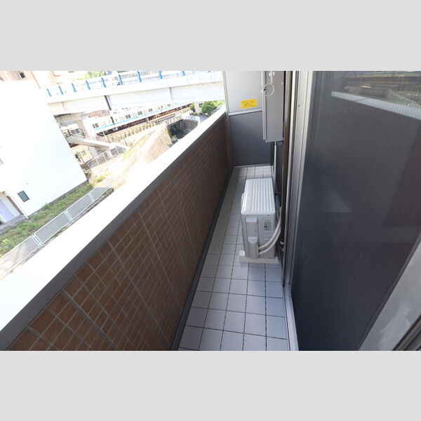 ライズ生田301号室 バルコニー