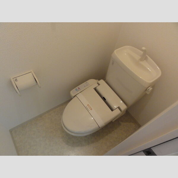 ESTRONDE(エスト・ロンド)103号室 温水洗浄暖房便座